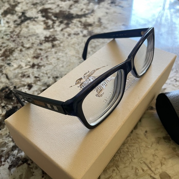 Burberry Glasses (with prescription lenses) - Picture 2 of 5